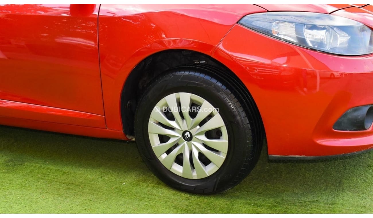 رينو فلوينس موديل 2014 خليجى لون أحمر بدون حوادث سنتر لوك تكييف باور راديو FM بحالة ممتازة