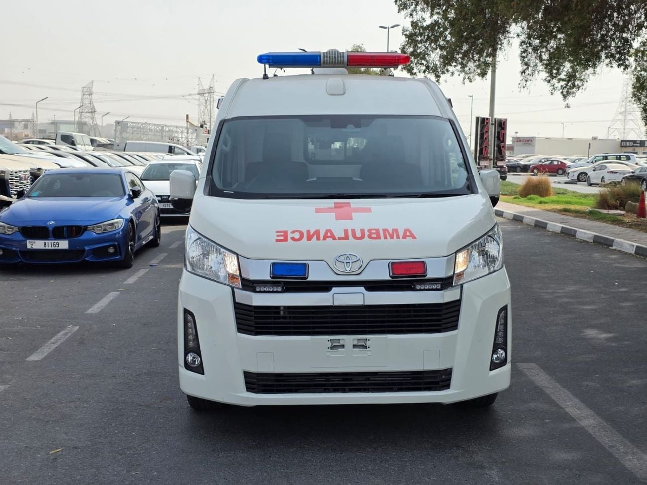 Toyota Hiace DLS - STD ROOF FUEL DIESEL ,ENGINE CAPACITY 2800 CC ,RIGHT HAND DRIVE ONLY FOR EXPORT