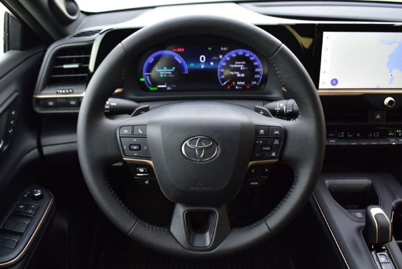 تويوتا كراون Platinum Hybridmax