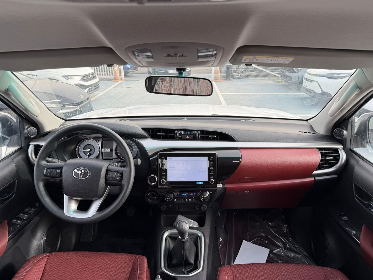 Toyota Hilux SR5 2.7L Petrol Manual Push Start 4WD 2025 Export @ 118,000 AED