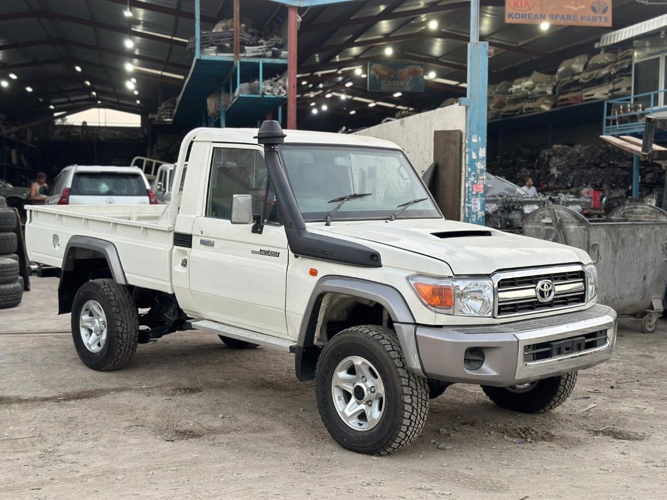 Toyota Land Cruiser Pick Up 2012 model single cabin full options