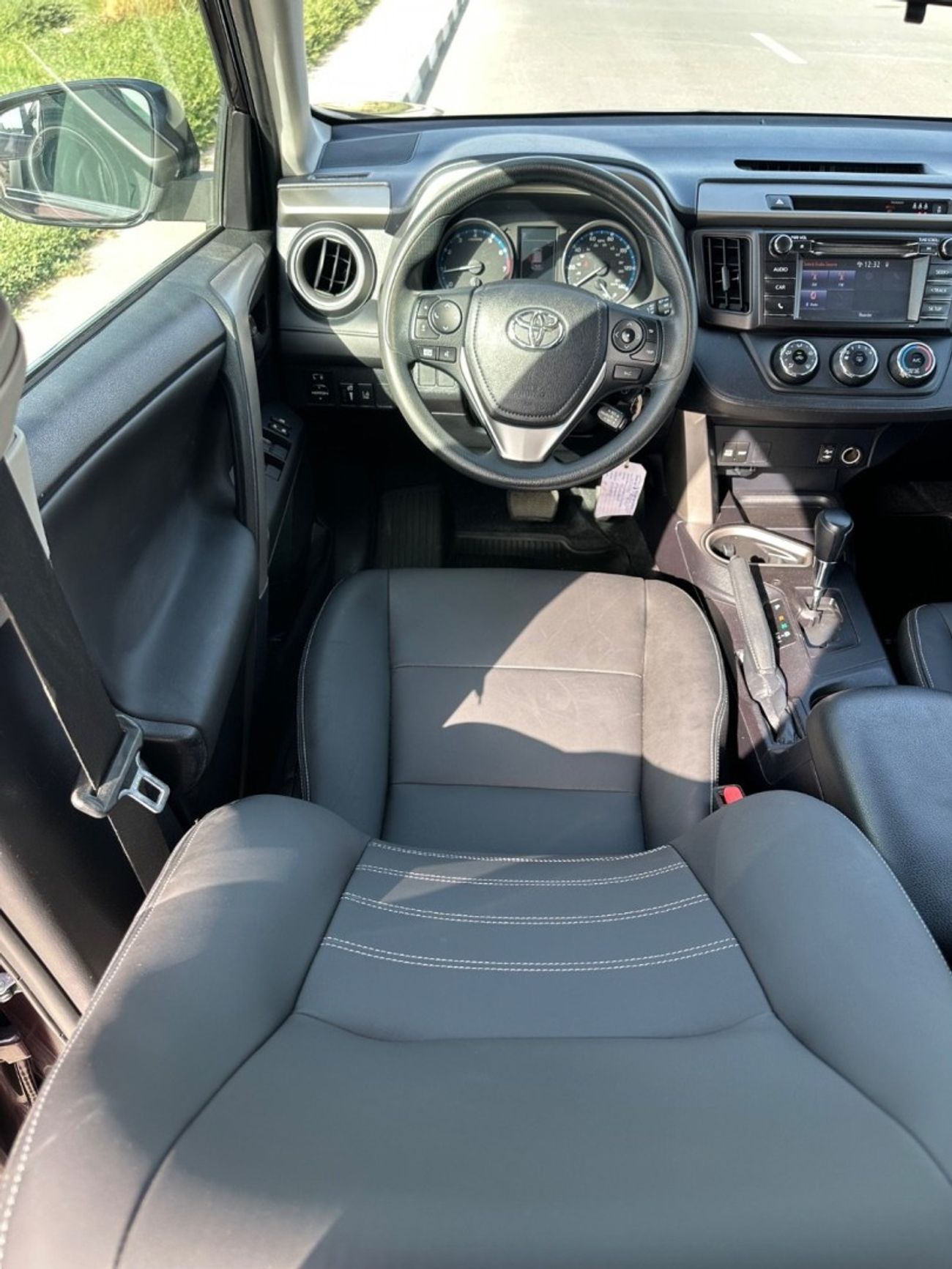 Toyota RAV4 2017 leather seats