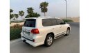 Toyota Land Cruiser تويوتا لاند كروزر موديل 2014 ماشية 118000كم فيها صبغ رفراف امامي يمين فقط وباقي السيارة صبغة وكالة