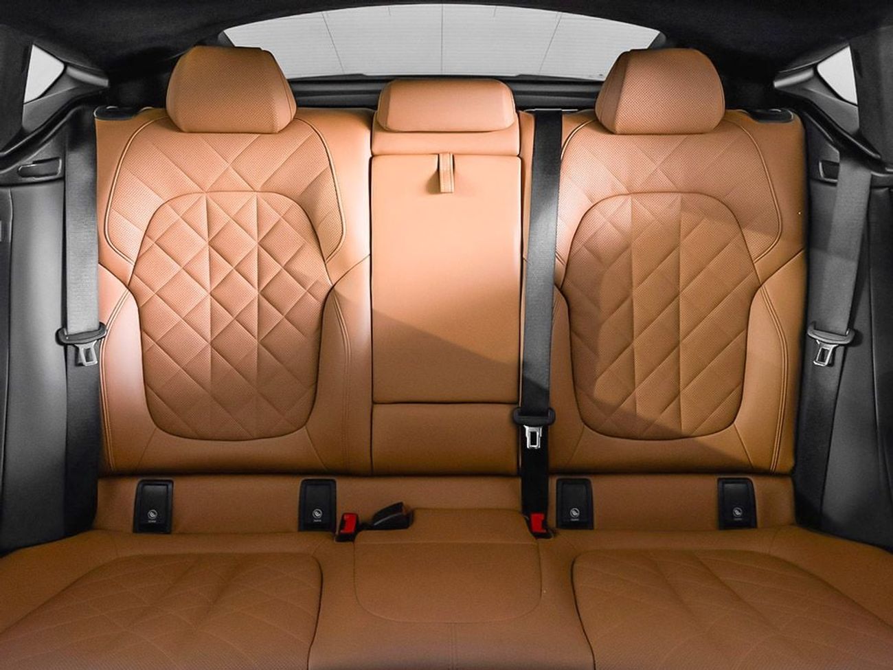 بي أم دبليو X6 M50i 4.4L