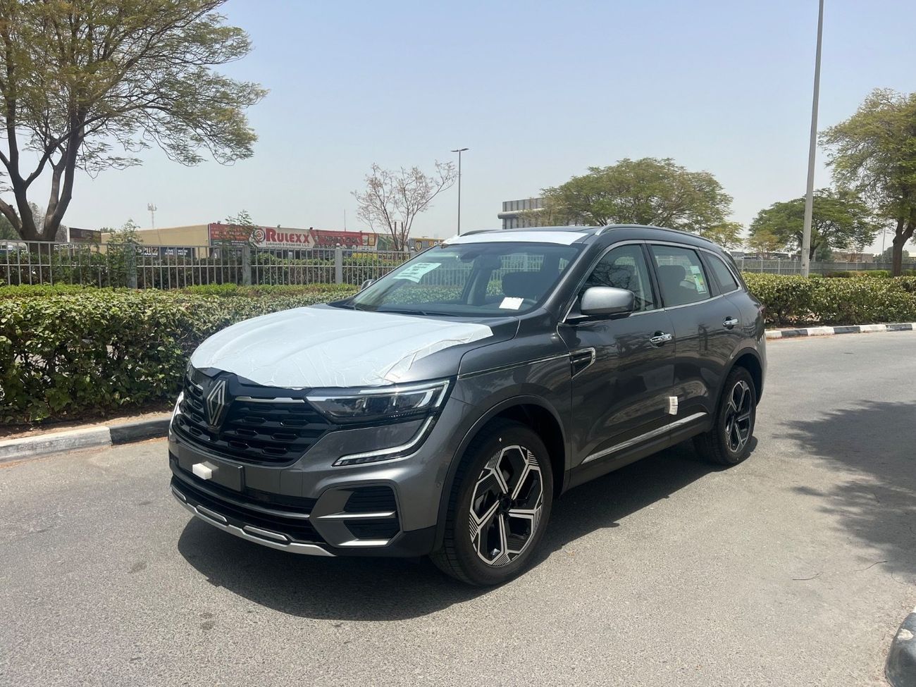 Renault Koleos 2.5L LE (4WD)