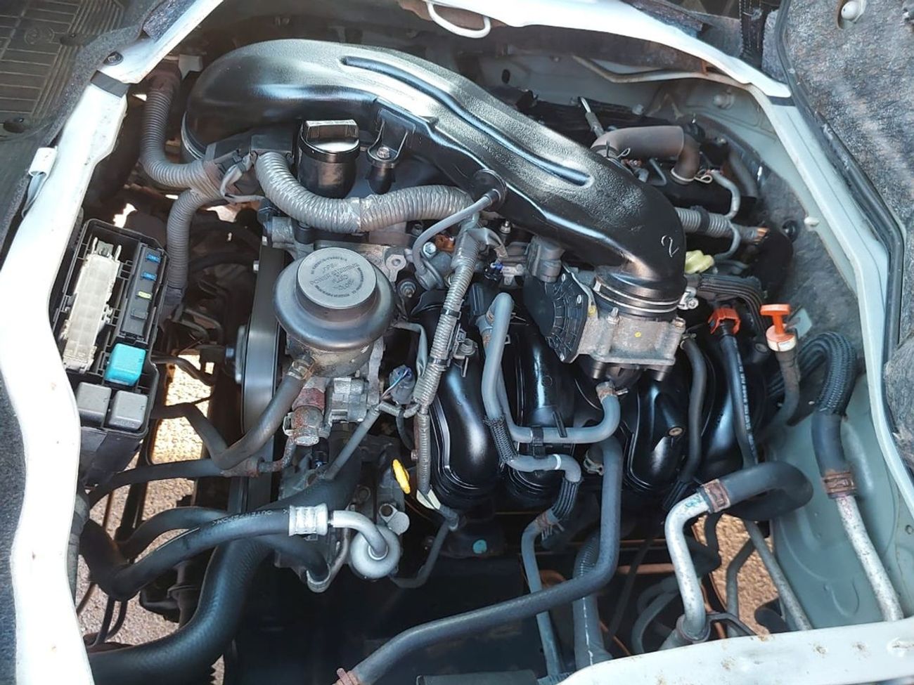 Toyota Hiace TOYOTA HIACE VAN RHD 2011 MODEL 2.7 L PETROL AUTOMATIC(PM08895)