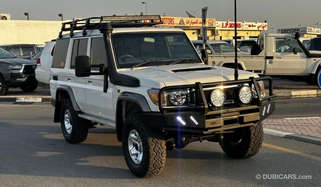 Toyota Land Cruiser Hard Top