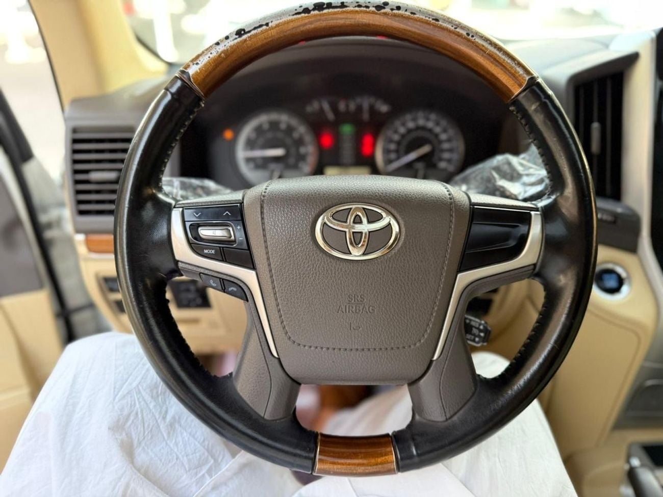 تويوتا لاند كروزر GXR 4.6L