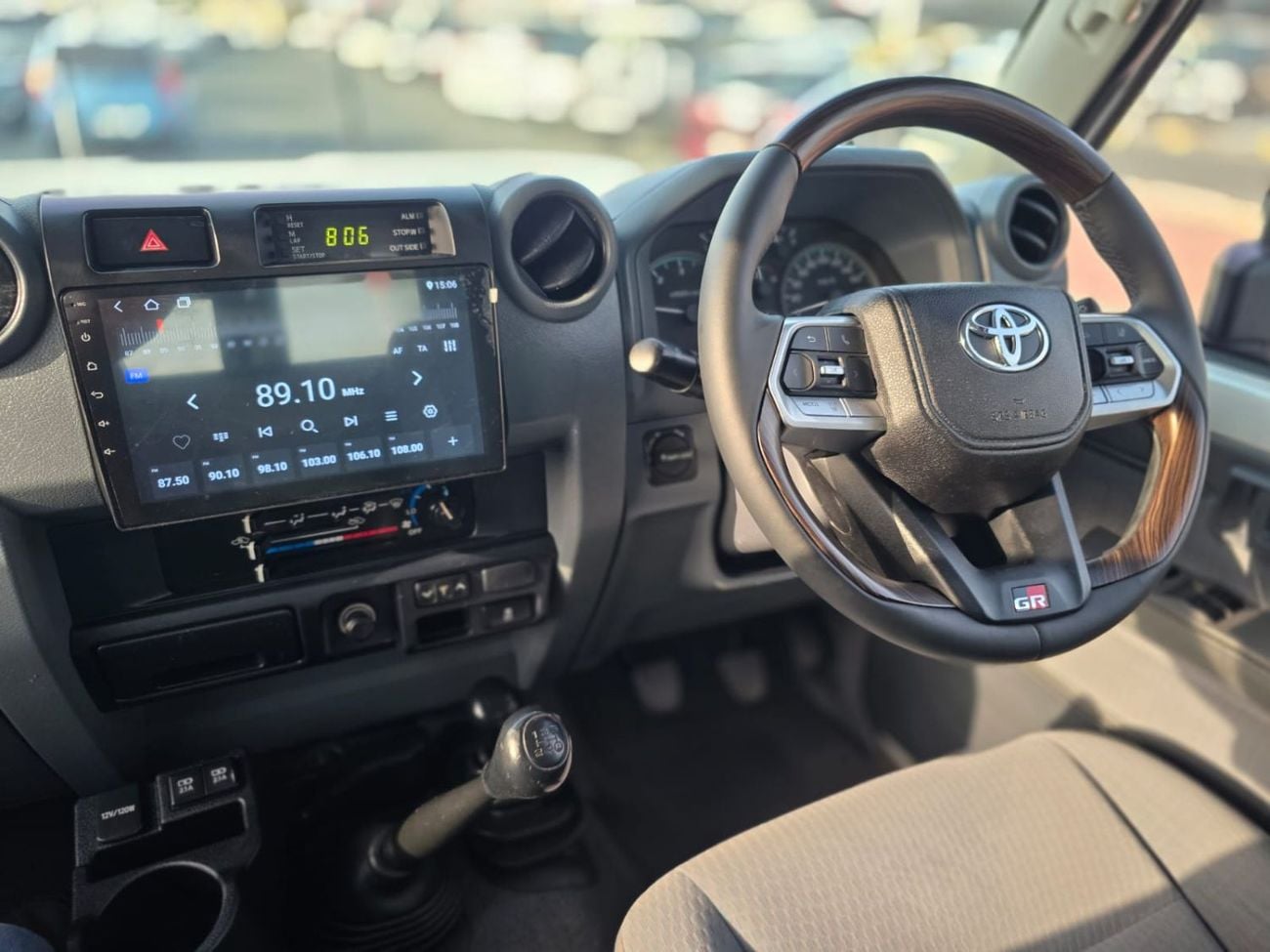 تويوتا لاند كروزر بيك آب -