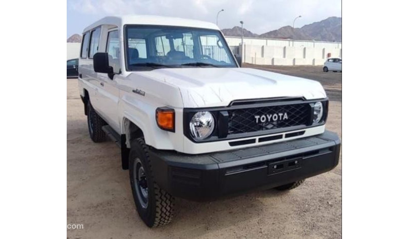 تويوتا لاند كروزر بيك آب TOYOTA LANDCRUISER STEEL ROOF VAN ( HZJ) LC78