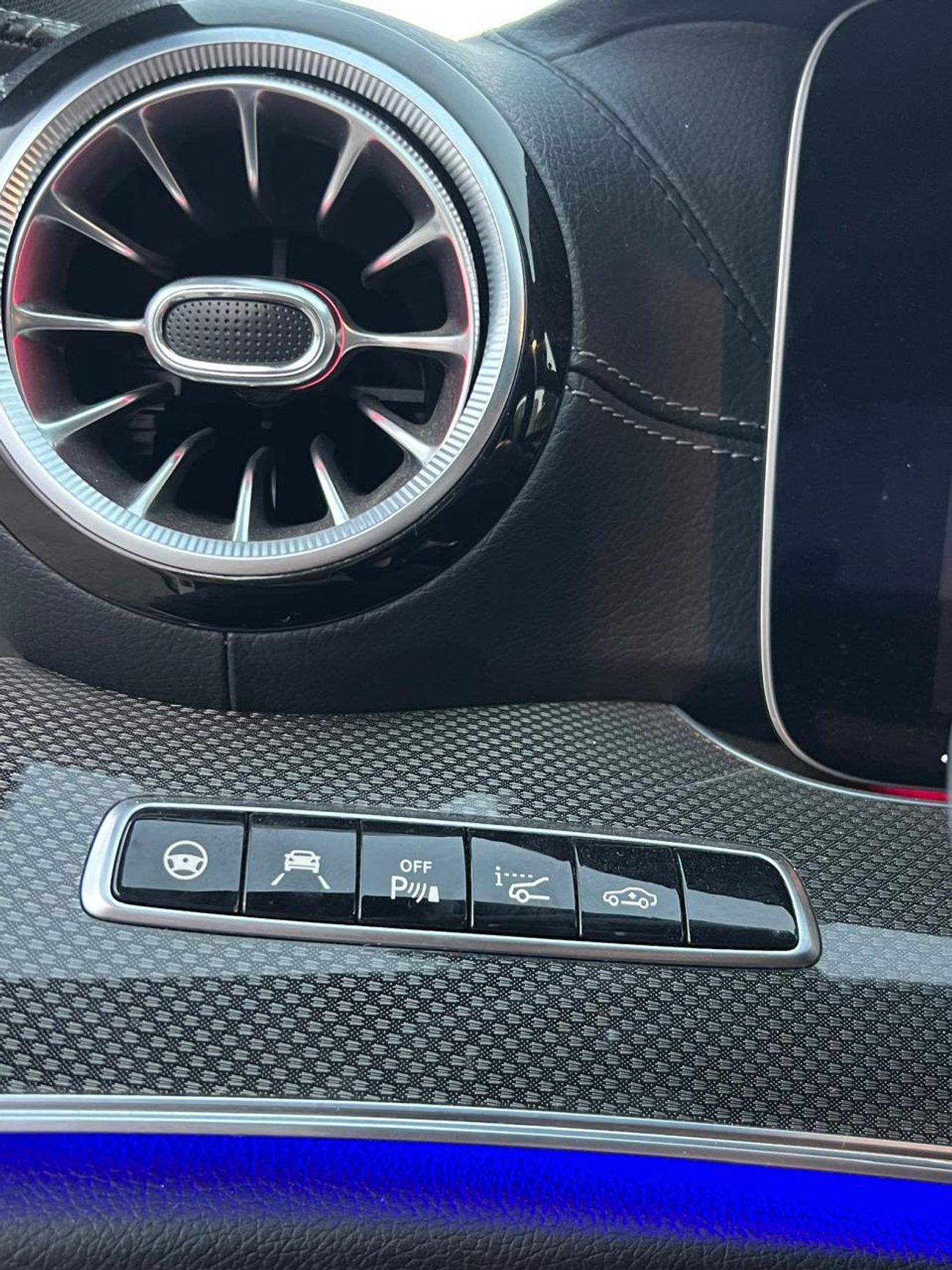 Mercedes-Benz CLS 53 AMG Std 3.0L (435 HP) (5 Seater)