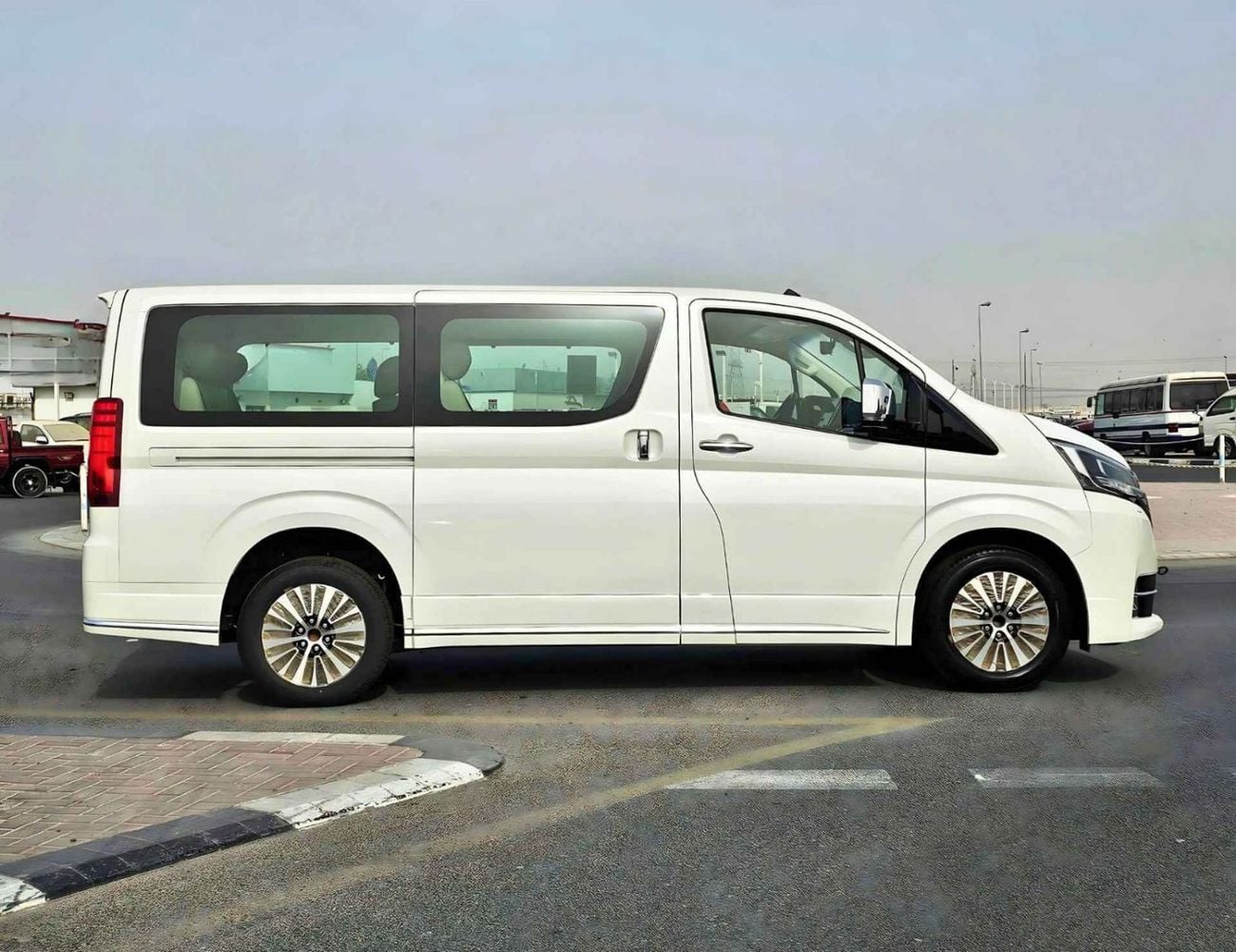 Toyota Granvia PREMIUM LUXURY/3.5L V6 PETROL A/T/360*CAMERAS, RADAR / VSC 8” MULTIMEDIA,VIP SEATS (CODE # GNPPR)