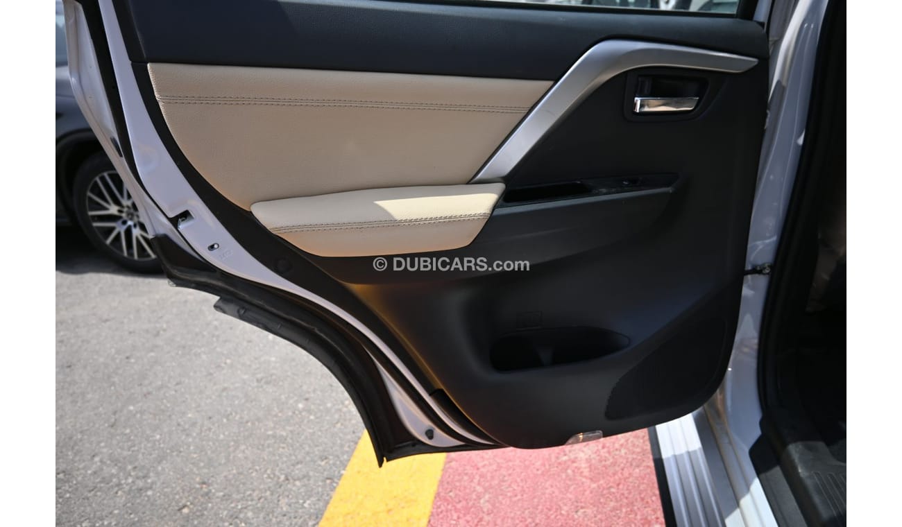 Mitsubishi Pajero Mitsubishi Pajero Sport 3.0L Petrol, SUV, 4WD, 5 Door, Cruise Control, Sunroof, 7 Seater Leather, Re