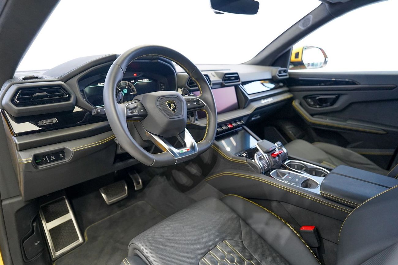 Lamborghini Urus STD 4.0T V8 SE