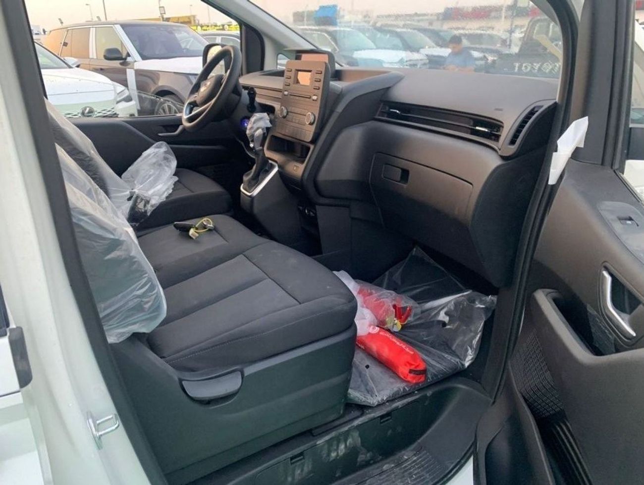 Hyundai Staria 3.5L PETROL, GCC, AUTOMATIC, CARGO, 2026
