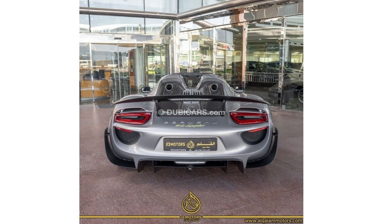 Porsche 918 Spyder Weissach Package