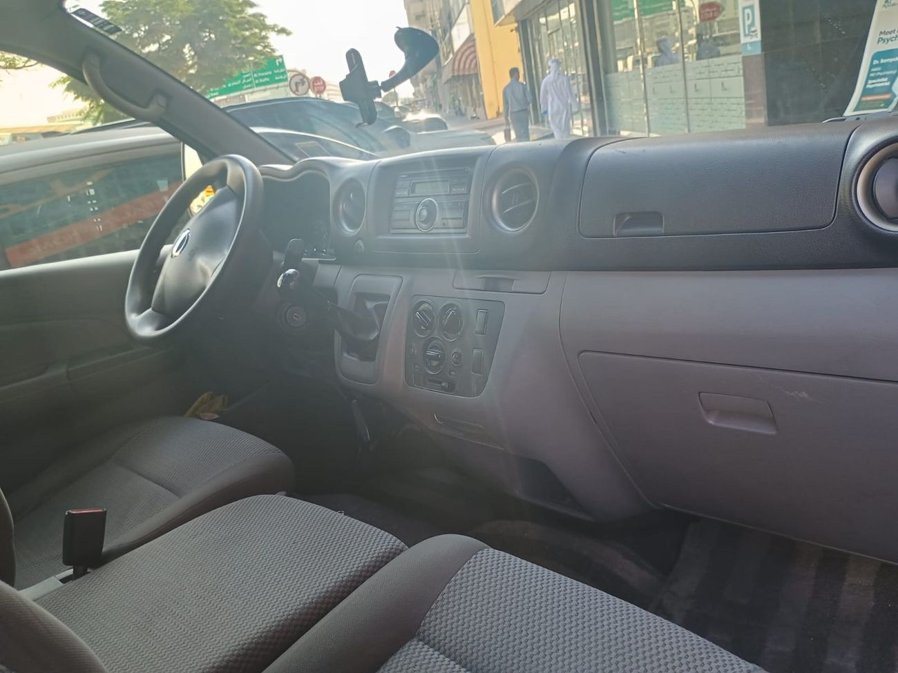 نيسان أورفان 3-Seater Manual (5-Door)