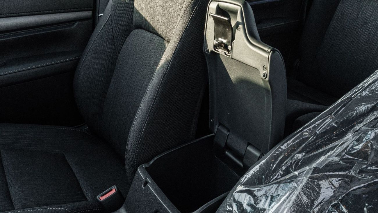 Toyota Hilux ADVENTURE 2026 Toyota Hilux Adventure 4.0L AT Petrol (Black-Black)