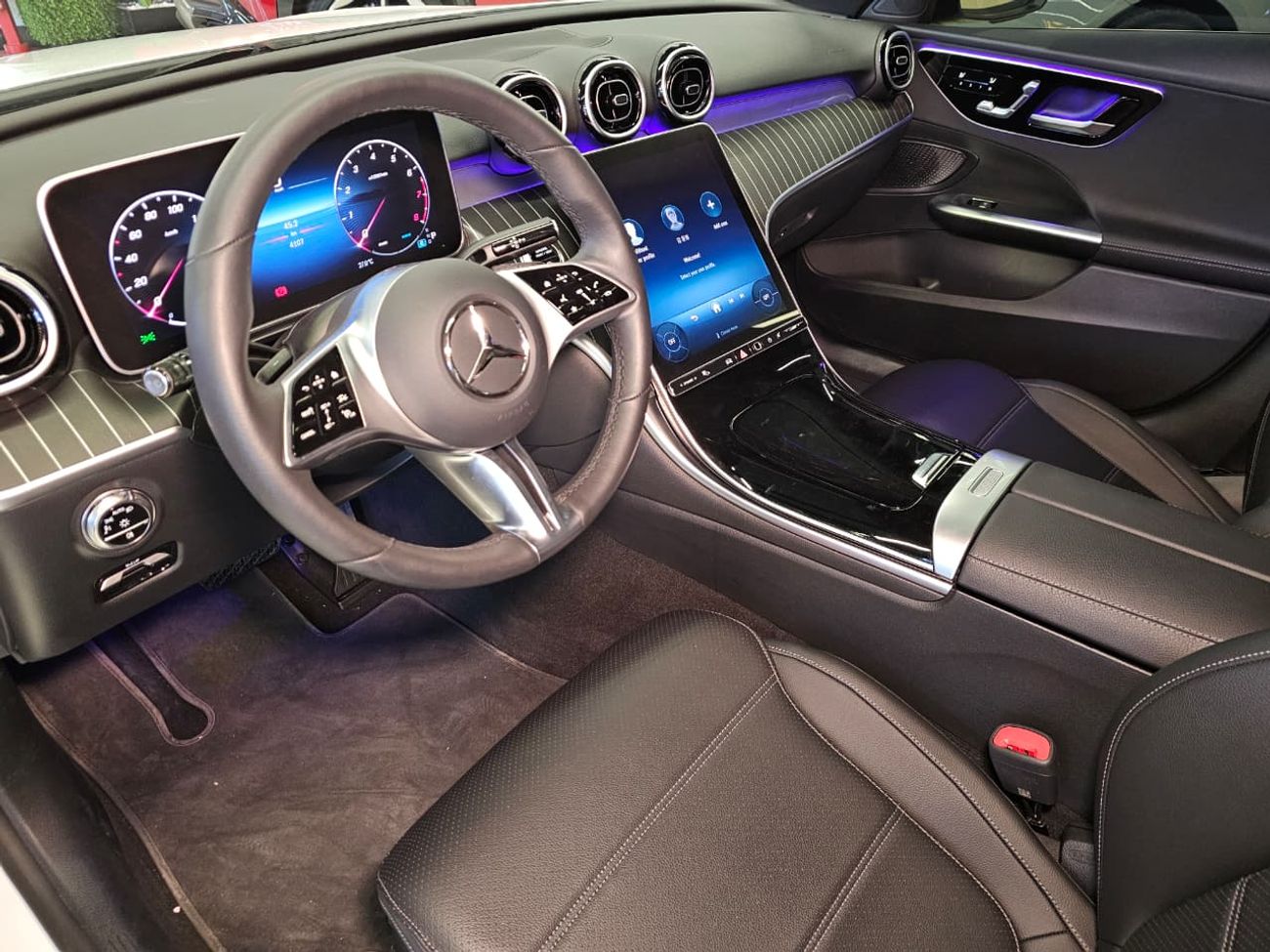 Mercedes-Benz C 200 Premium 2.0L 2024 C200 / 2.0L/ 4100KM Only /3 Years Full Warranty 100k KM