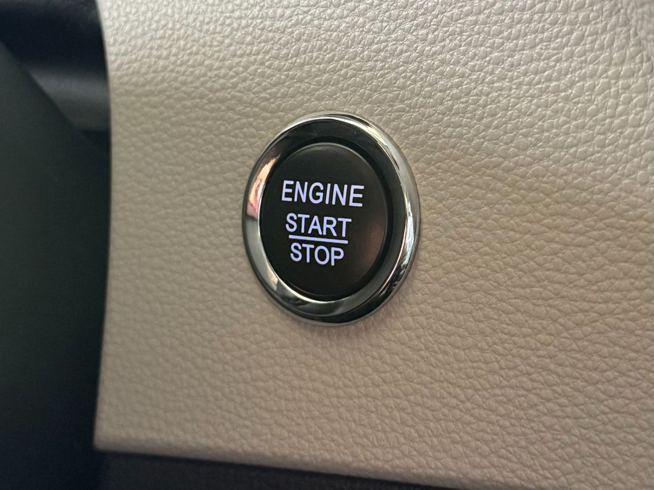 Toyota Corolla 1.8 LIMITED SUNROOF **EXPORT ONLY**التصدير فقط خارج الخليج**