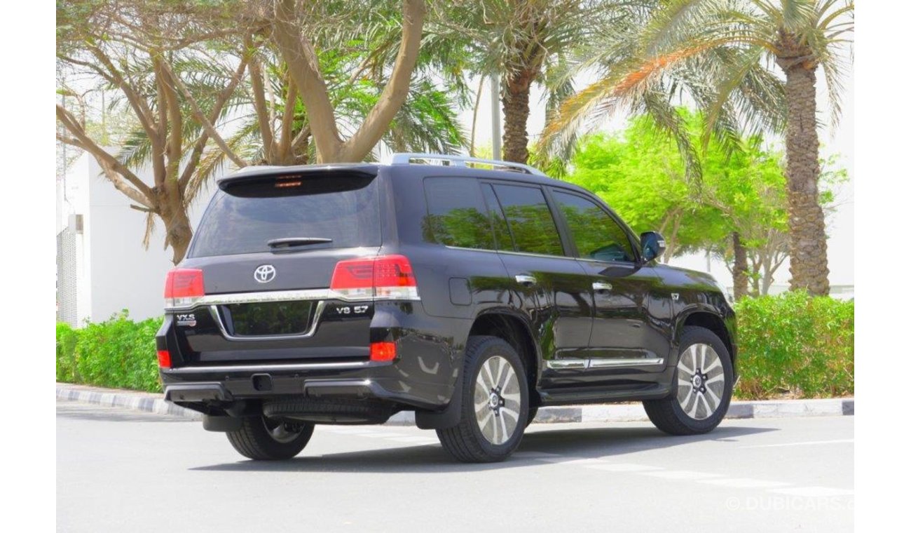 Toyota Land Cruiser LC200 Grand TouringS with Carat Individual Luxury Seats