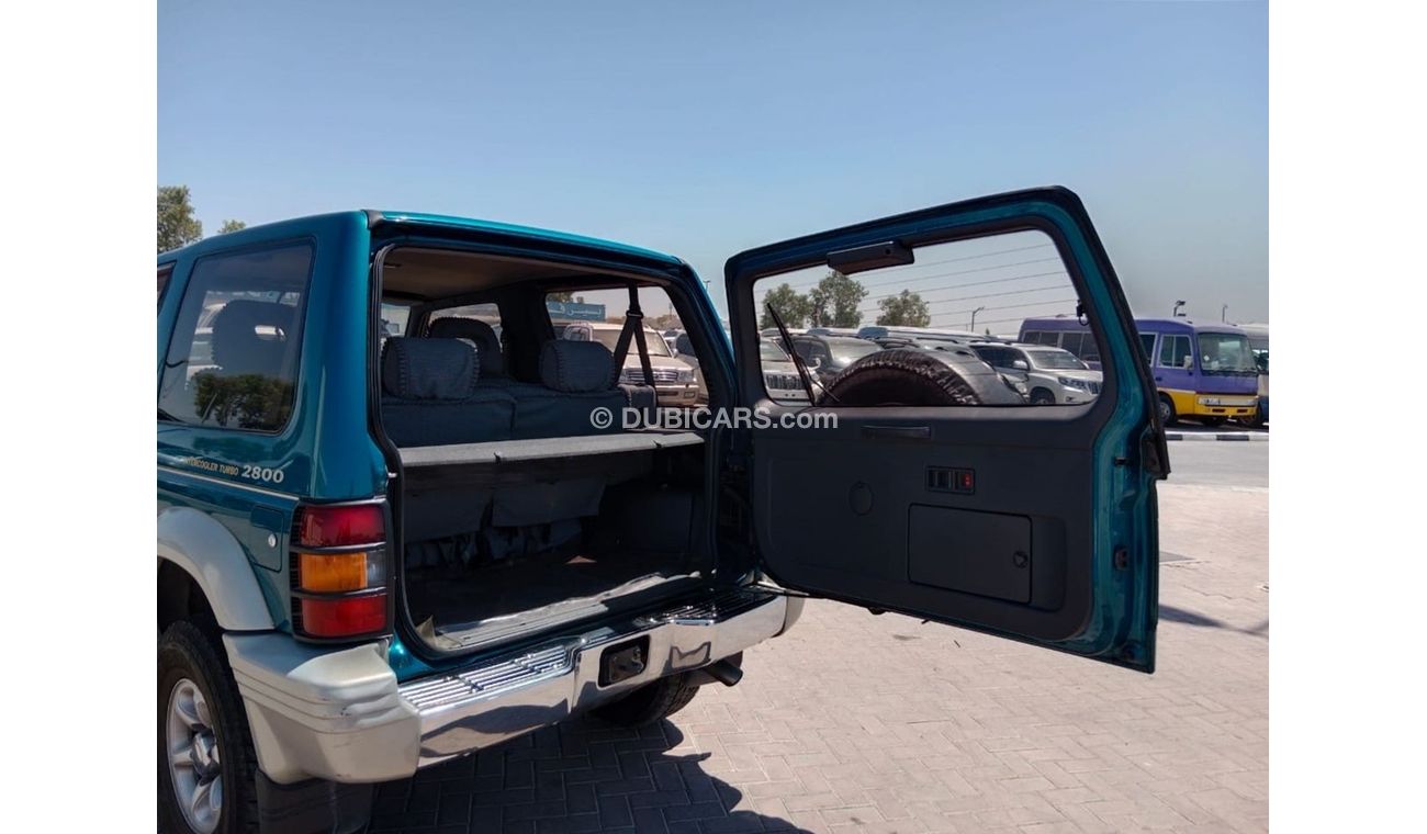 Mitsubishi Pajero MITSUBISHI PAJERO RIGHT HAND DRIVE (PM1351)