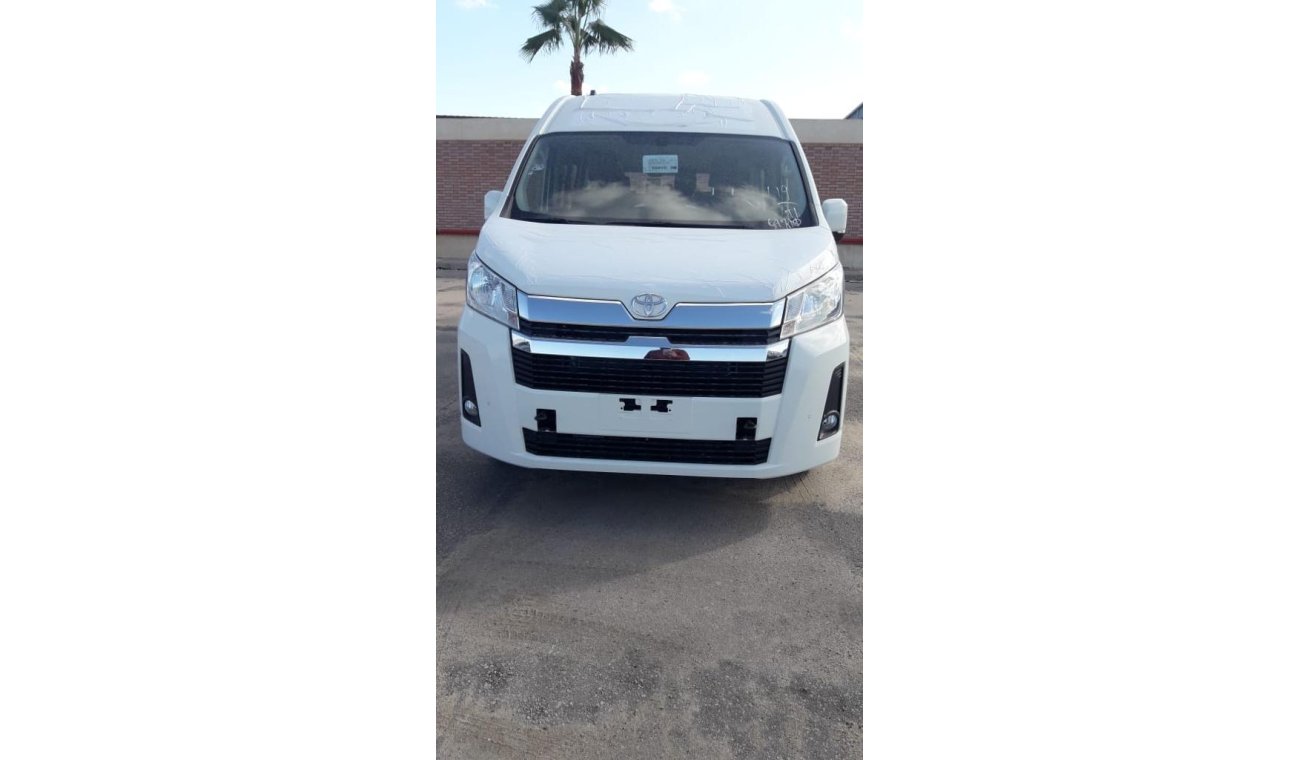 Toyota Hiace 2020YM COMMUTER HR 2.8L DIESEL,MT ,14 Seats, 3 points seat belts, special offer