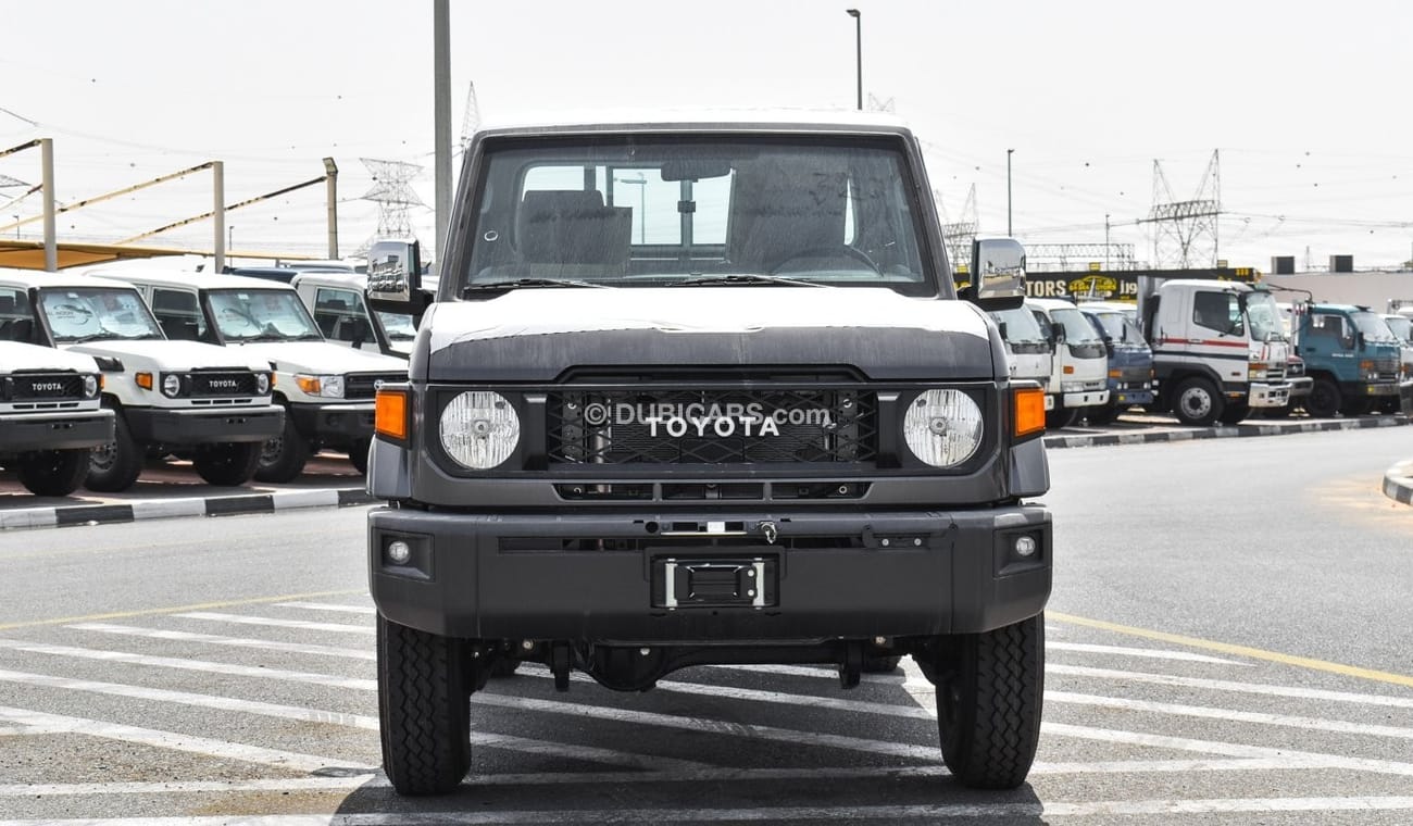 Toyota Land Cruiser Pick Up 4.0L V6 Petrol