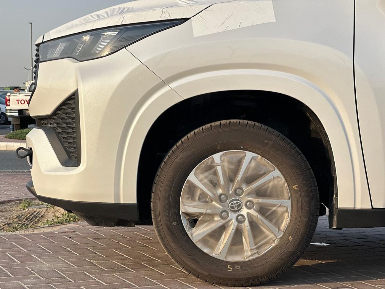 Toyota Innova 2024, PETROL 2.0L 0KM, GCC SPEC, 8-SEATERS, EXPORT PRICE