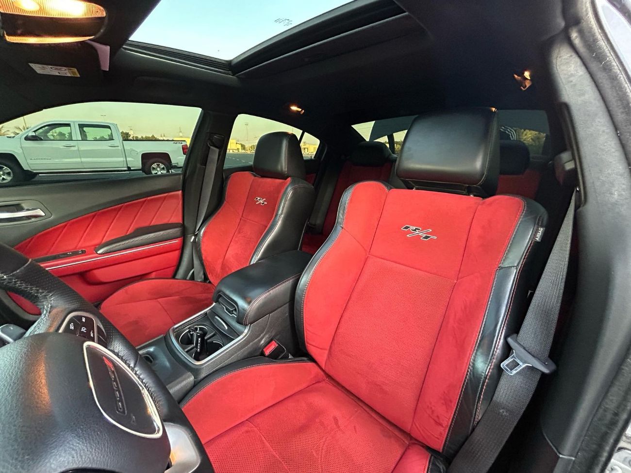 Dodge Charger R/T Road Track DODGE CHARGER R/T 2016 GCC V8 // ORGINAL PAINT // ACCIDENT FREE // PERFECT CONDITION