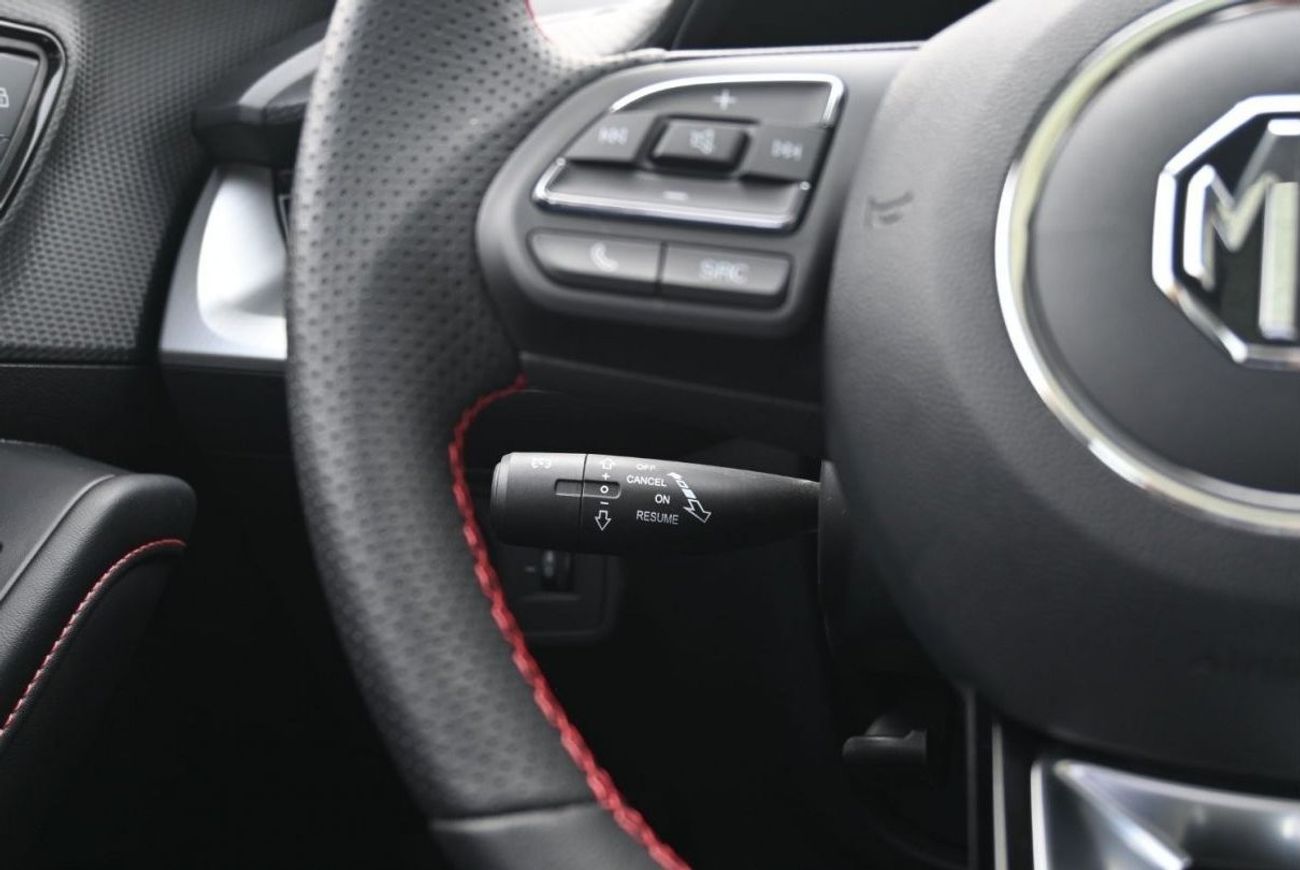 MG GT MG GT 1.5L CVT , fastback sedan, Mid Option, Model 2023, Color Yellow