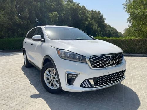 كيا سورينتو متوسط المواصفات