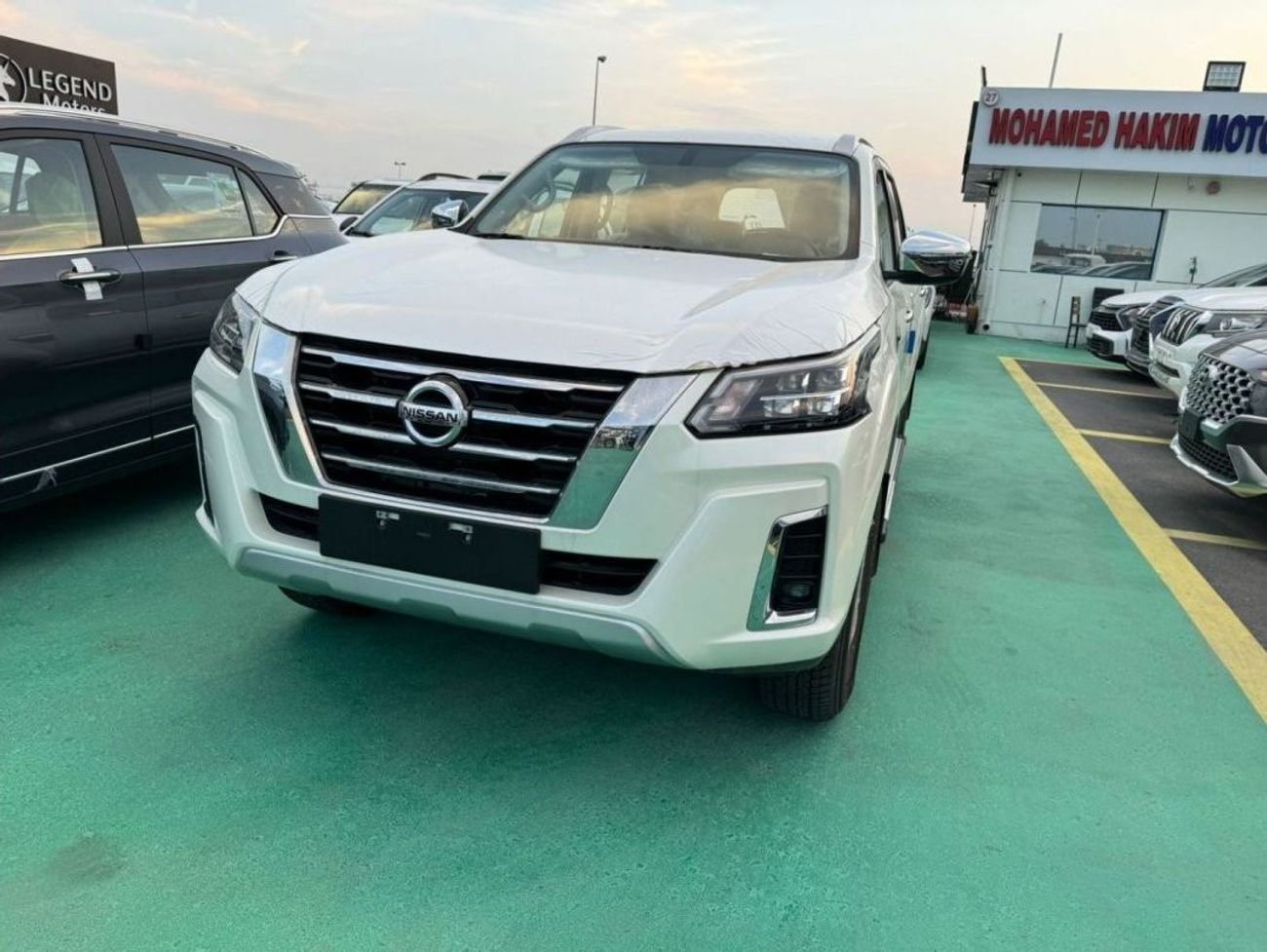 نيسان إكستيرا 2.5L PETROL TITANIUM 4WD 2023 GCC