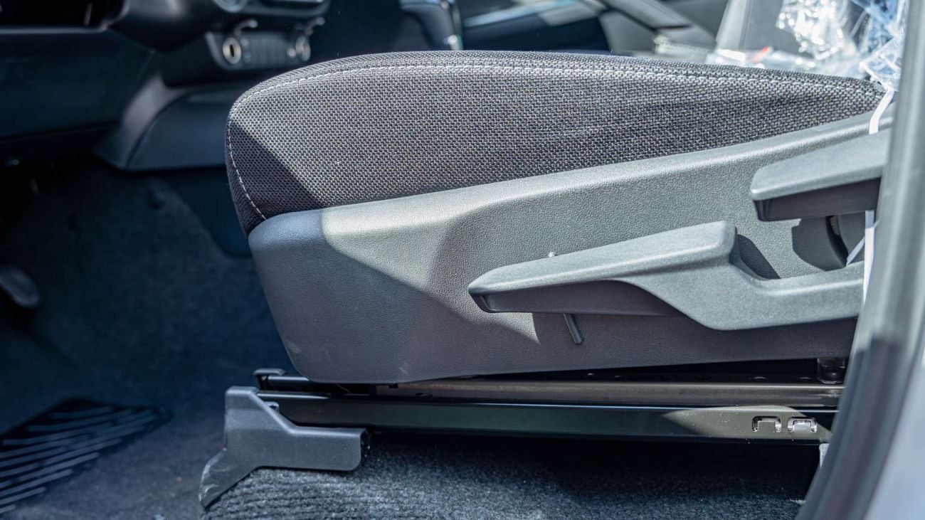 تويوتا هيلوكس 2026 Toyota Hilux Adventure 4.0L AT Petrol (White)