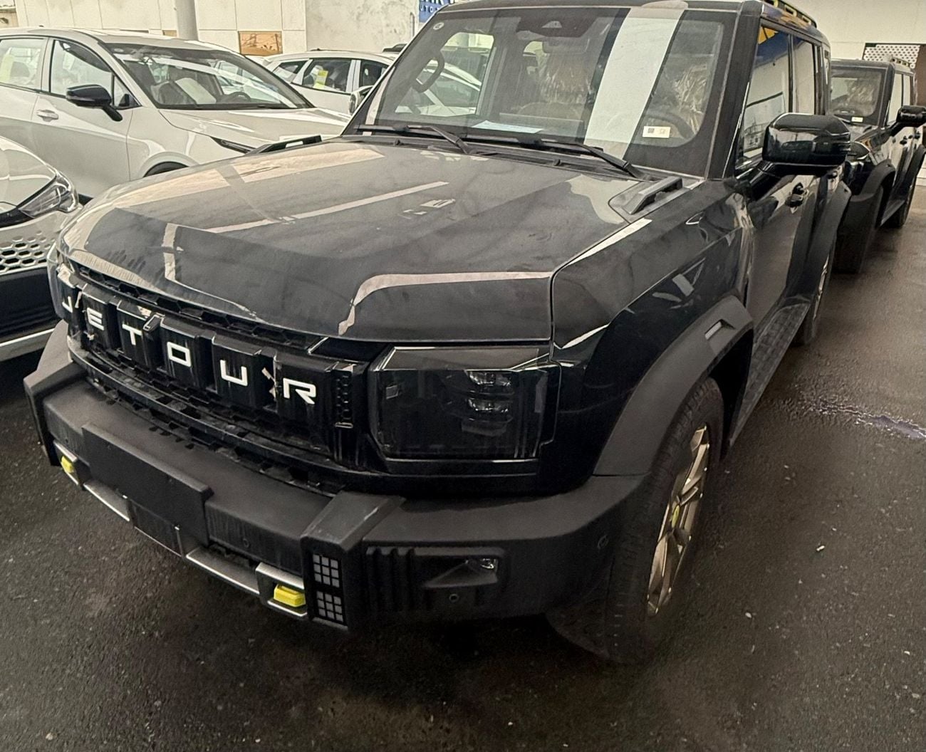 Jetour T2 Luxury Black-brown