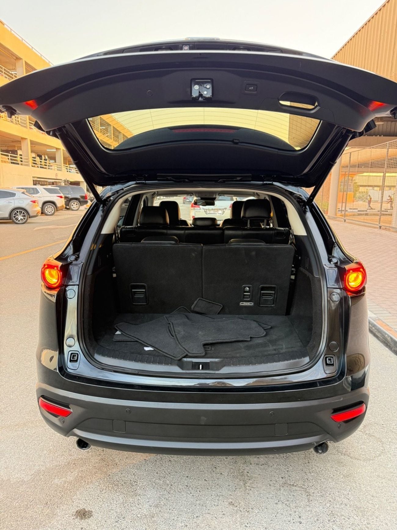 Mazda CX-9 LTD 2.5L (225 HP) 2021 LIMITED MOONROOF FULL OPTION 7-SEATER CANADA SPEC