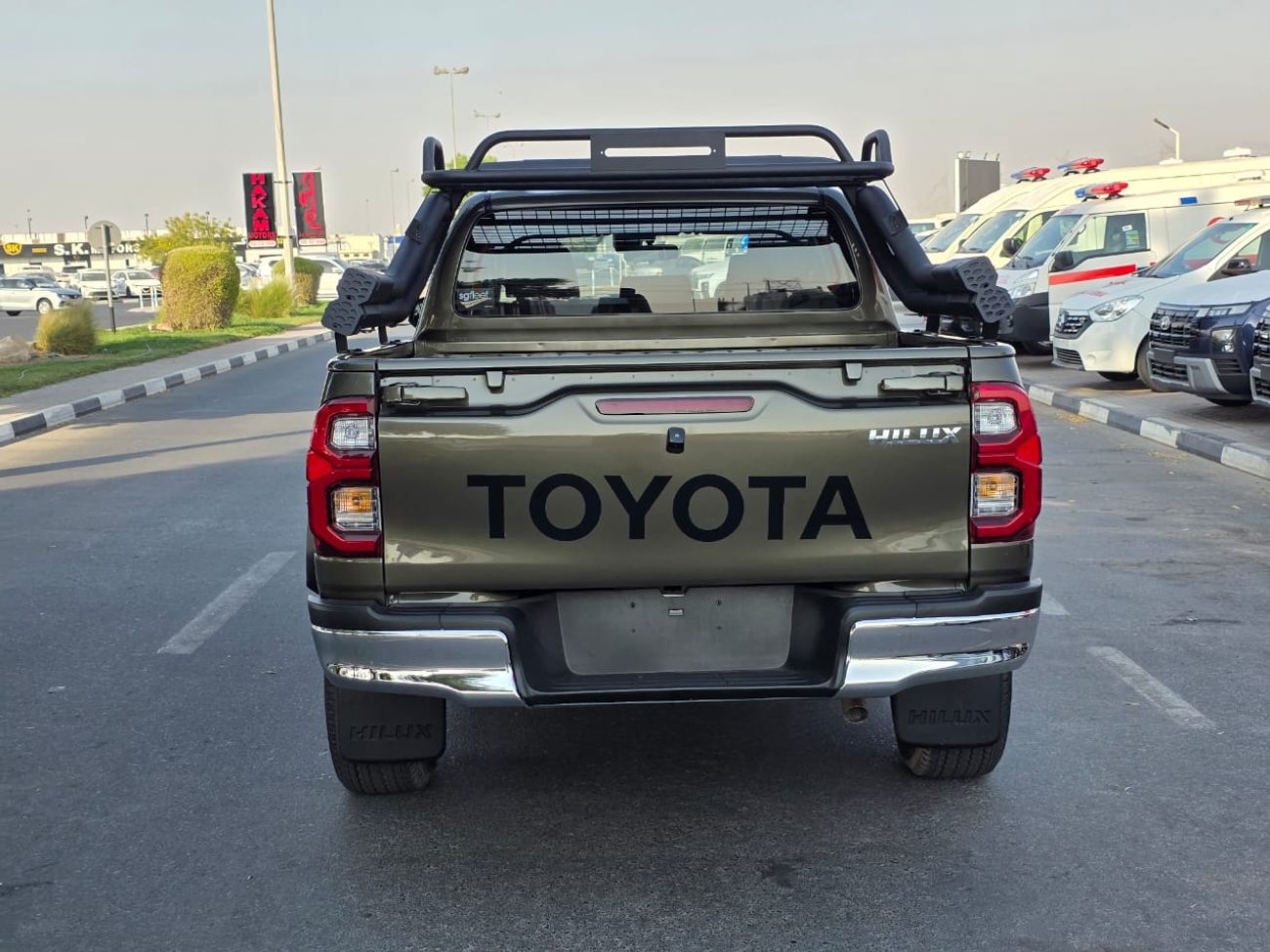 Toyota Hilux DIESEL 2.8 LITER ,GR 2024 SHAPE ,RHD ,AUTO TRANSMISSION