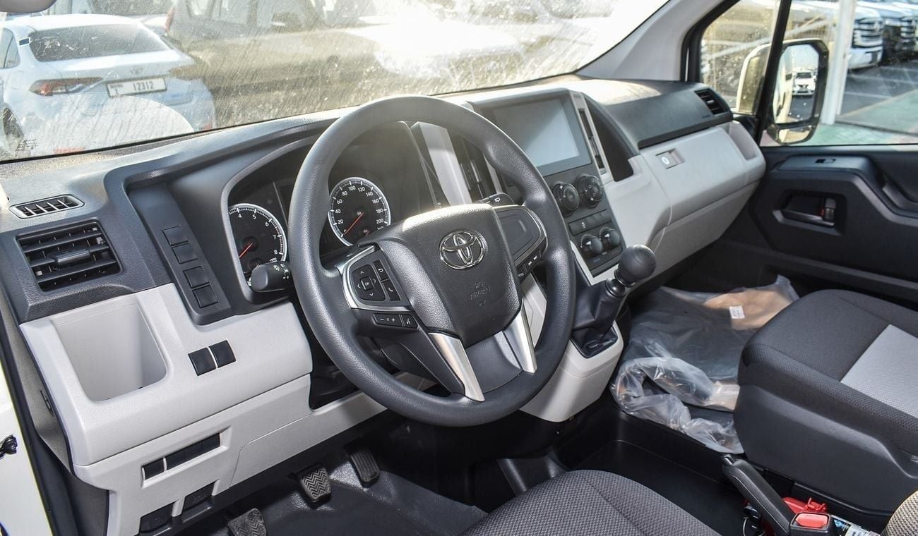 Toyota Hiace HIACE M/T 3.5L DX Petrol ,13 Seats , 2025 Model