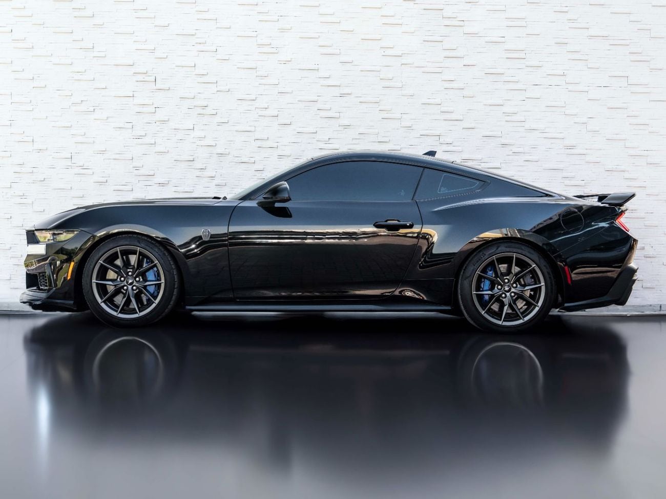 Ford Mustang DARK HORSE PREMIUM