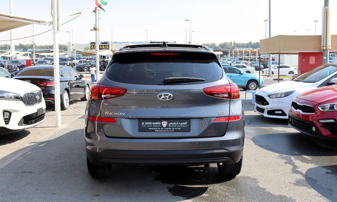 Hyundai Tucson GL ACCIDENTS FREE - GCC - ENGINE 1600 CC - PERFECT CONDITION INSIDE OUT - PANORAMIC SUNROOF