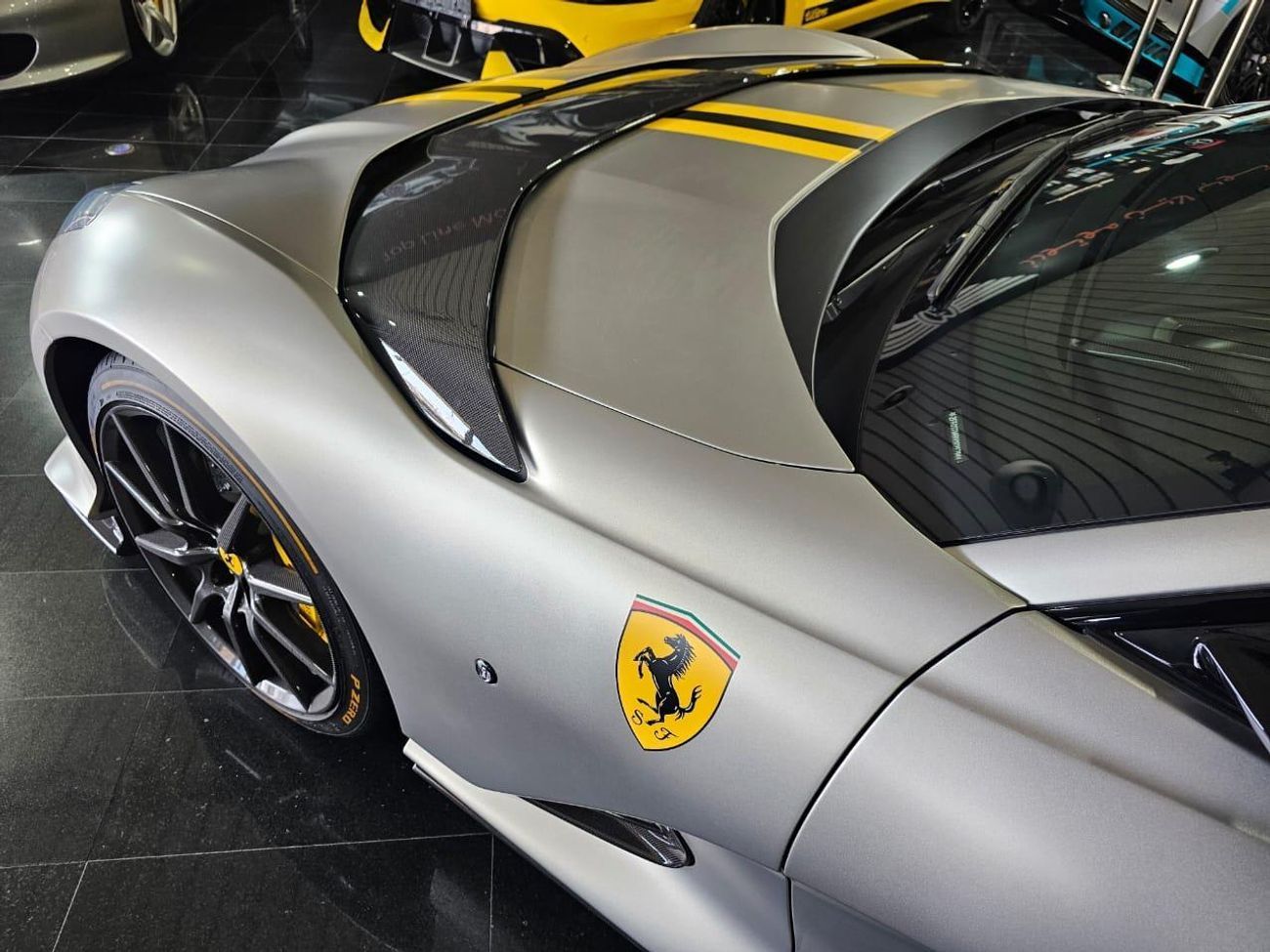 فيراري 812 كومبيتيزون