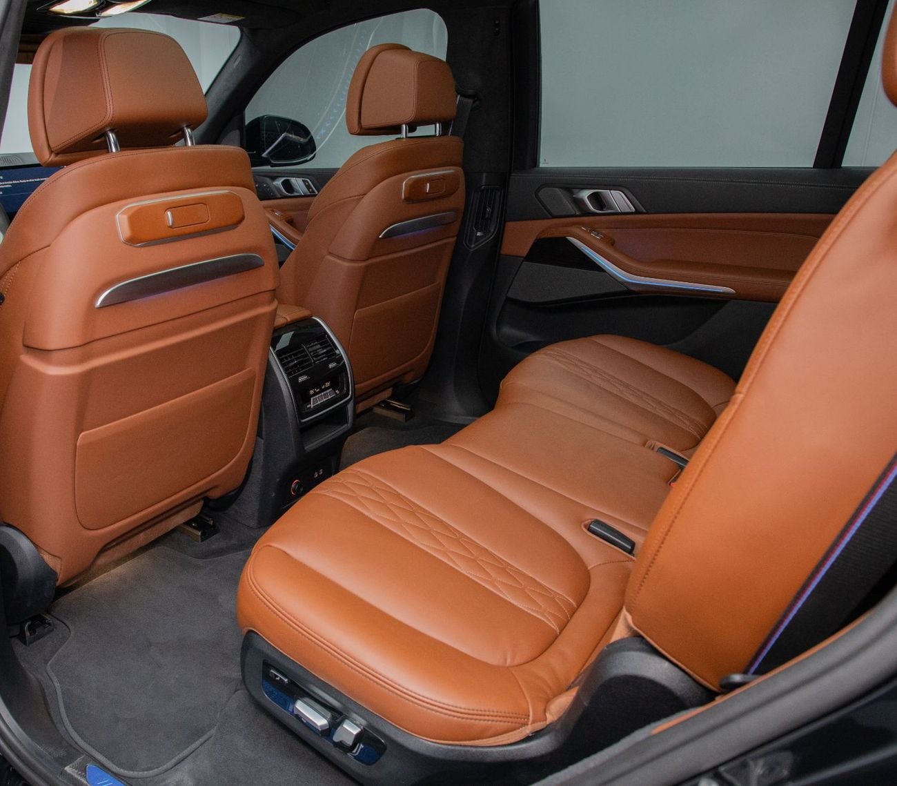 بي أم دبليو X7 xDrive 40i M Sport Pro