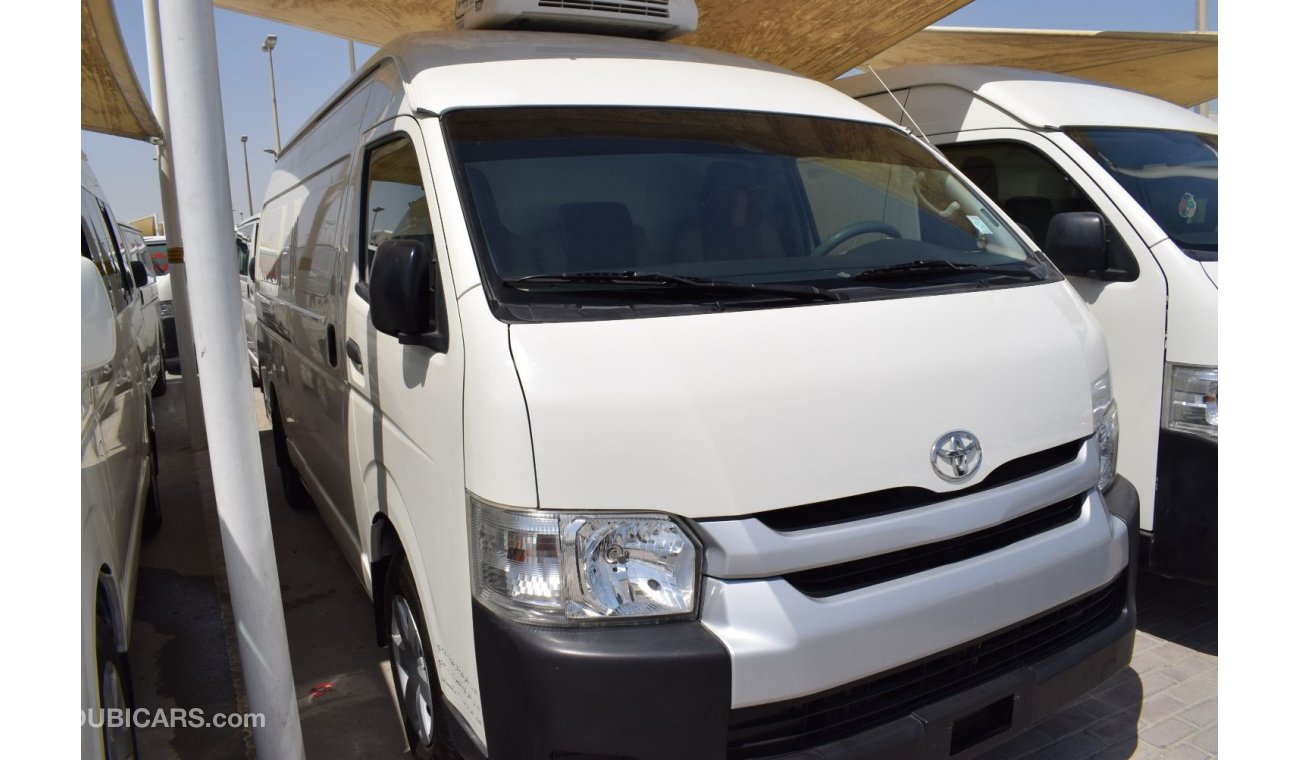 تويوتا هاياس Toyota Hiace Highroof Freezer van,model:2015. Free of accident
