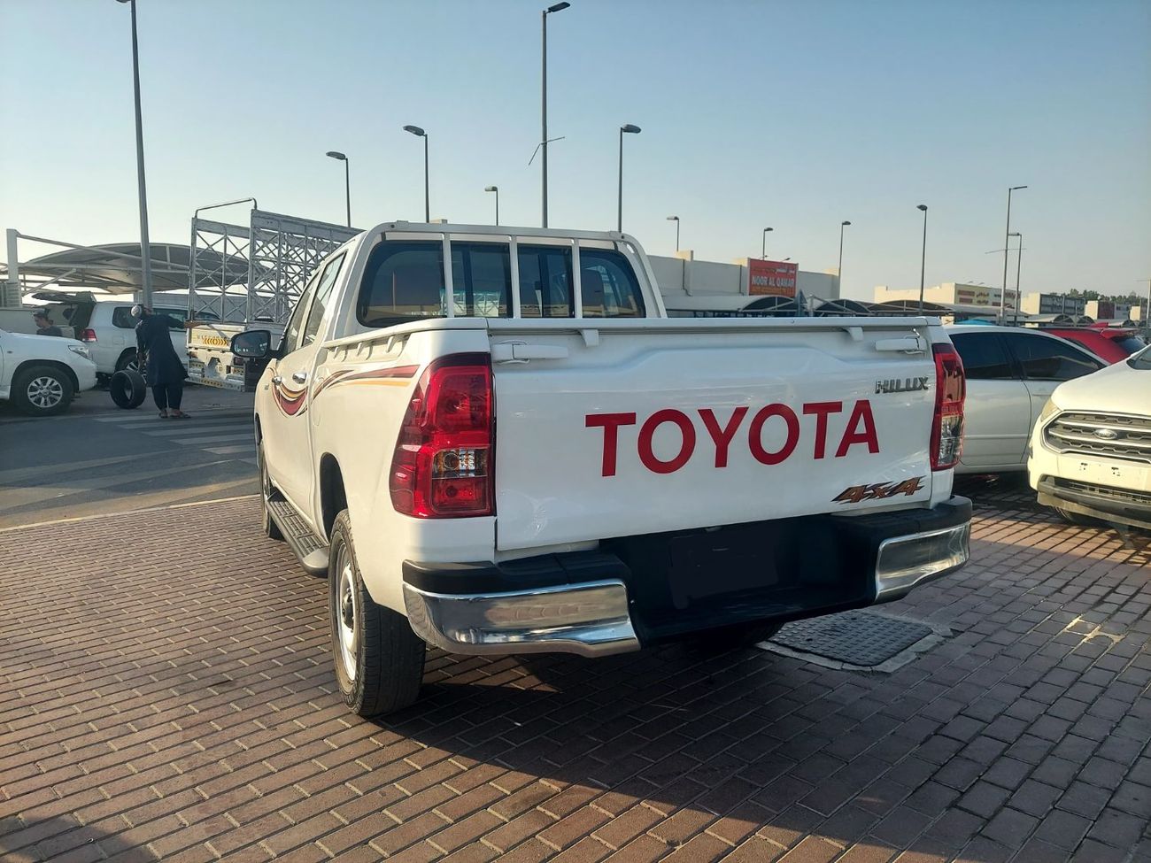 Toyota Hilux DC 2.4L 4WD DIESEL AUTOMATIC TRANSMISSION