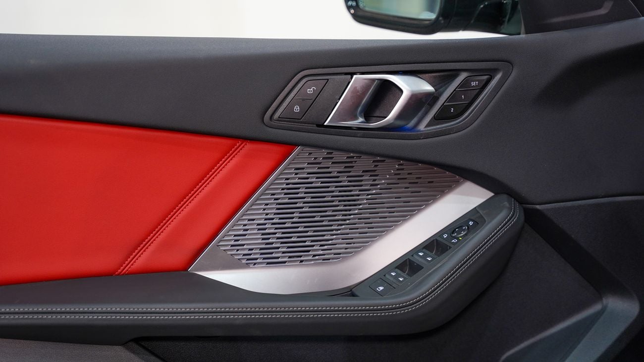 بي أم دبليو 118