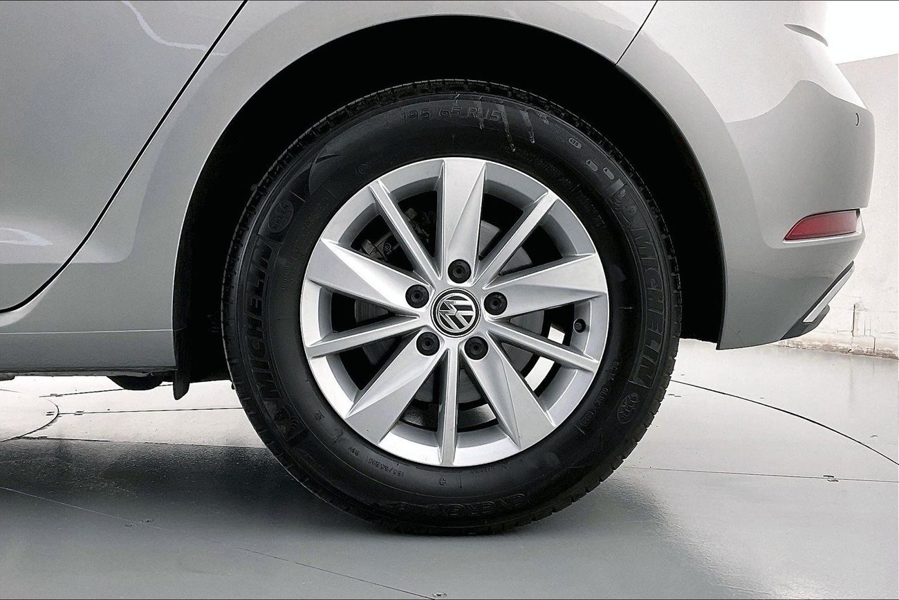 Volkswagen Golf SE| 1 year free warranty | Exclusive Eid offer