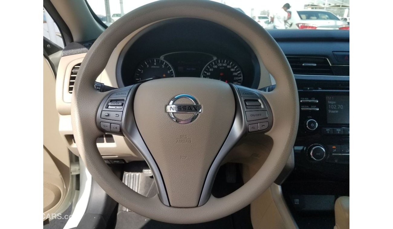 Nissan Altima Nissan Altima SV GCC without accident very clean inside and out in 2015 agency condition