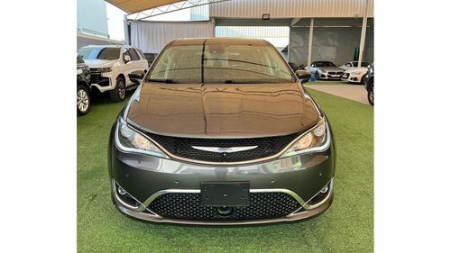 Chrysler Pacifica كرايسلر باسيفيكا كلين تايتل بدون حوادث او صبغ ضمان دخول جميع دول الخليج + مقاصة جمركية