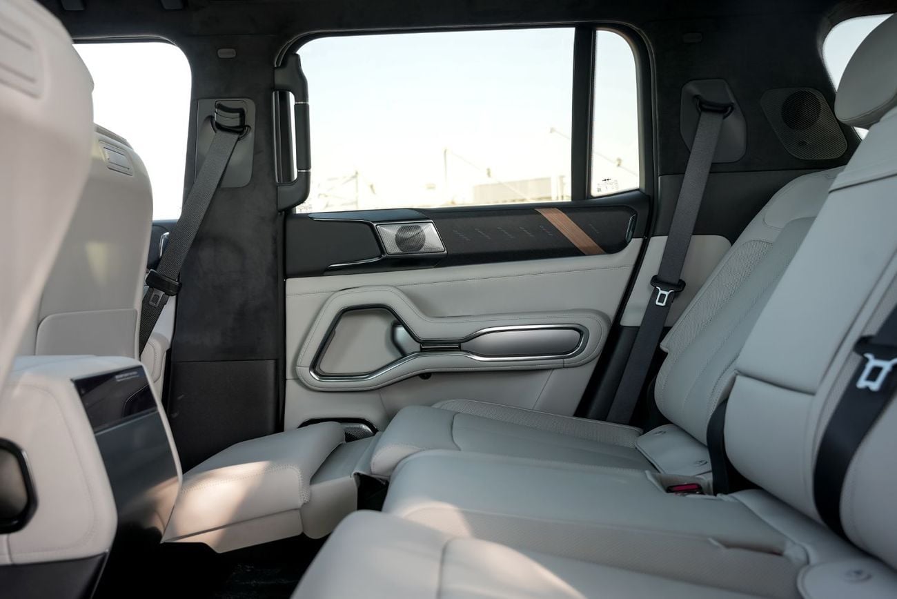BYD Leopard 8 FLAGSHIP (NGCC) 2025 Leopard 8 NEW 5-seates AWD 0Km