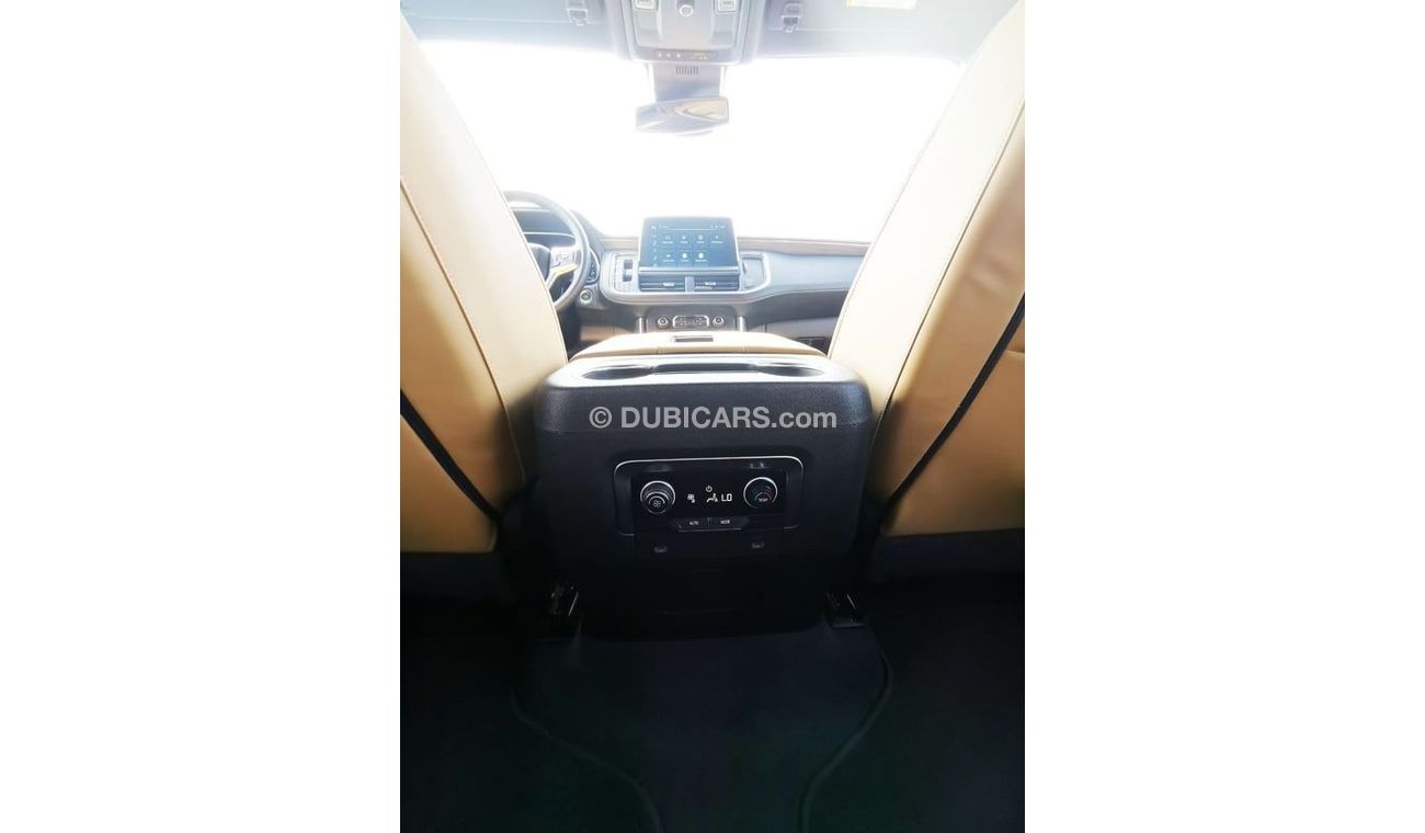 Chevrolet Suburban Chevrolet LT Suburban - 2023 - Black